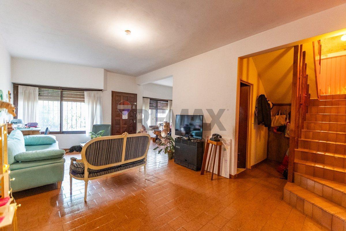 Foto de VENTA CASA 4 AMBIENTES CON PATIO PILETA Y GARAGE, imagen 2