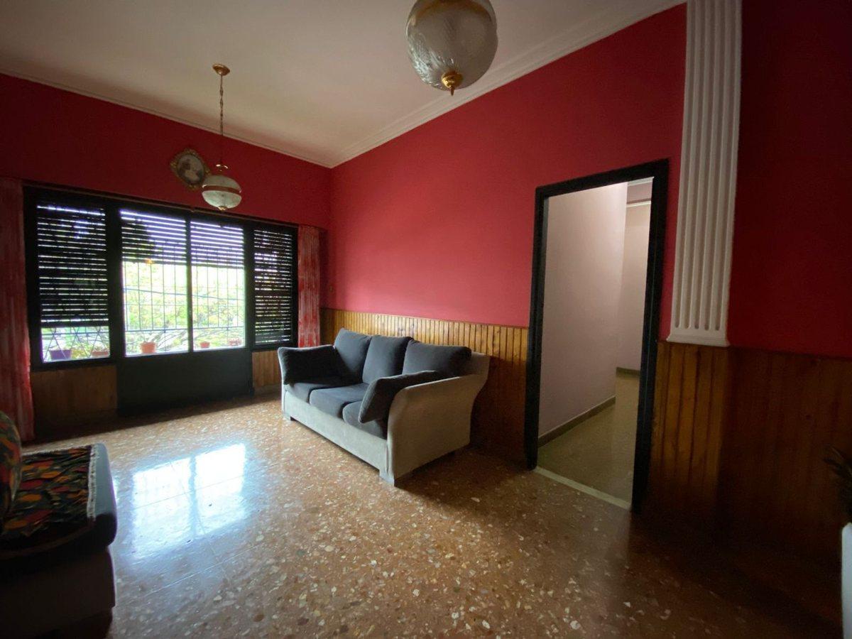 Foto de CASA PH 4 AMB. EN VENTA EN MORON TERRAZA PATIO, imagen 4