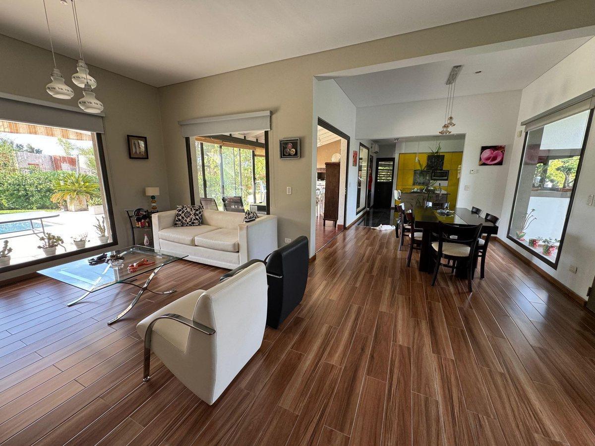Foto de VENTA CASA 4 AMB. IMPECABLE EN LOS POTRILLOS PILAR, imagen 4