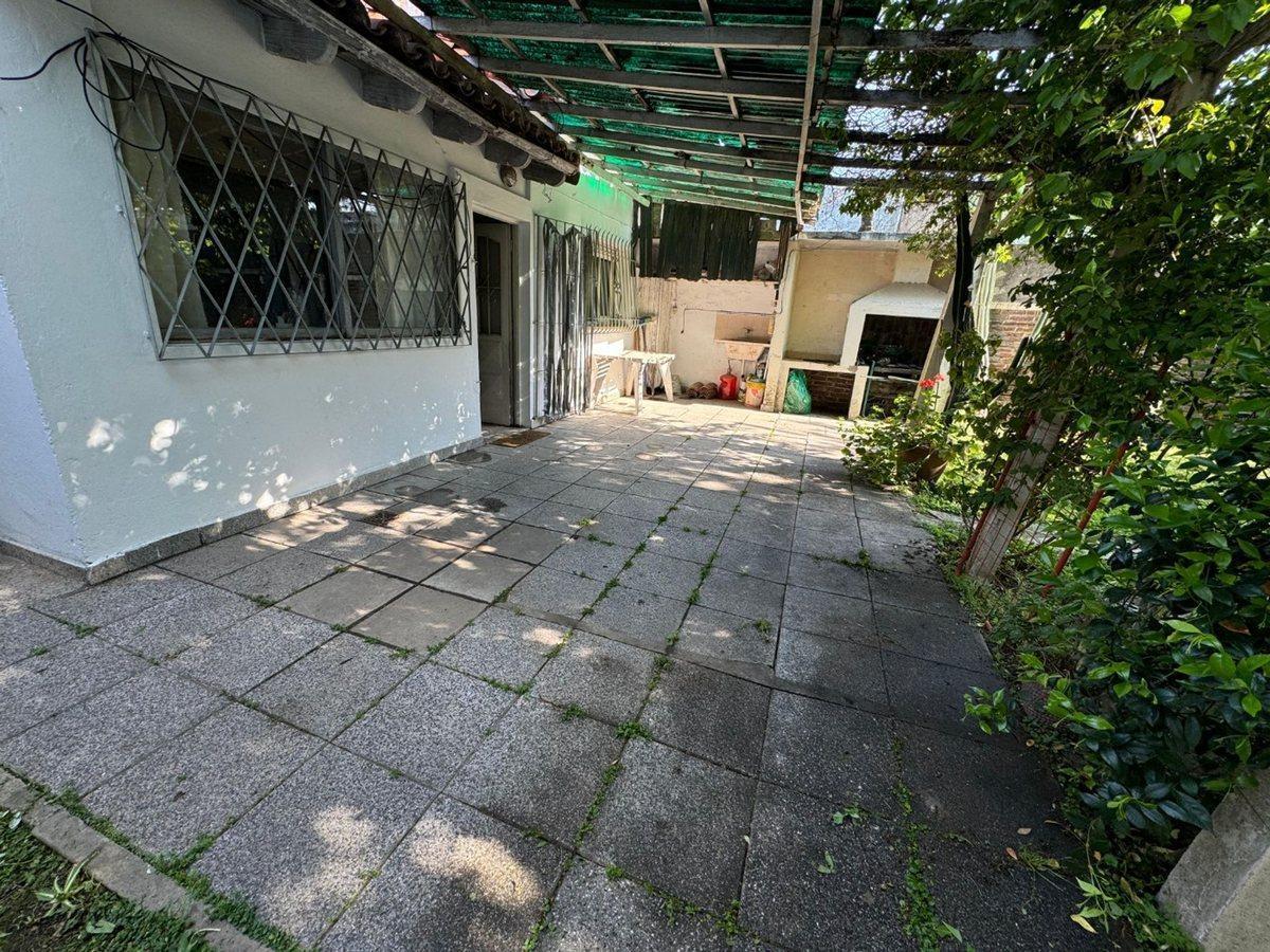 Foto de VENTA CASA 3 AMB CON COCHERA APTO CRÉDITO - PADUA, imagen 3