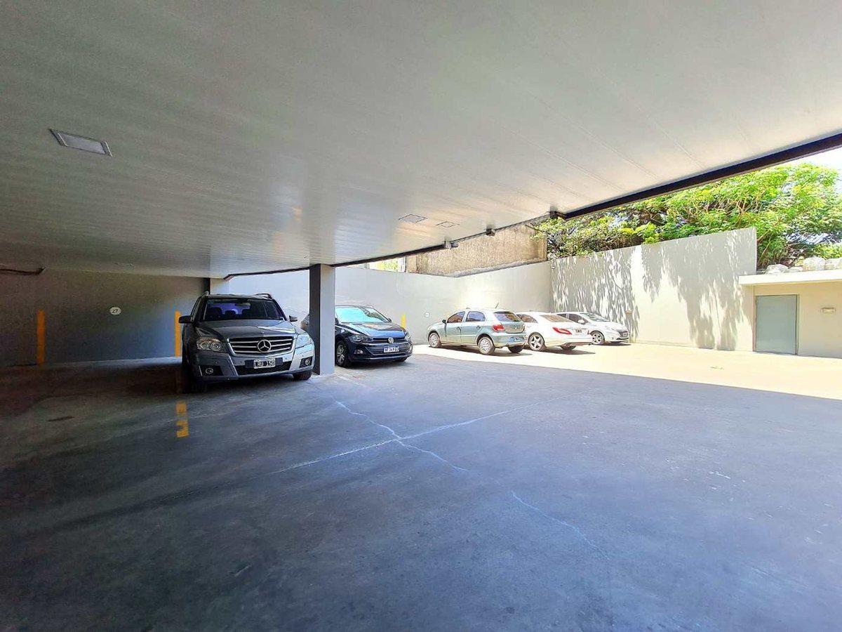 Foto de VENTA EDIFICIO EN BLOCK 3.600 M2 FLORIDA V. LOPEZ., imagen 2