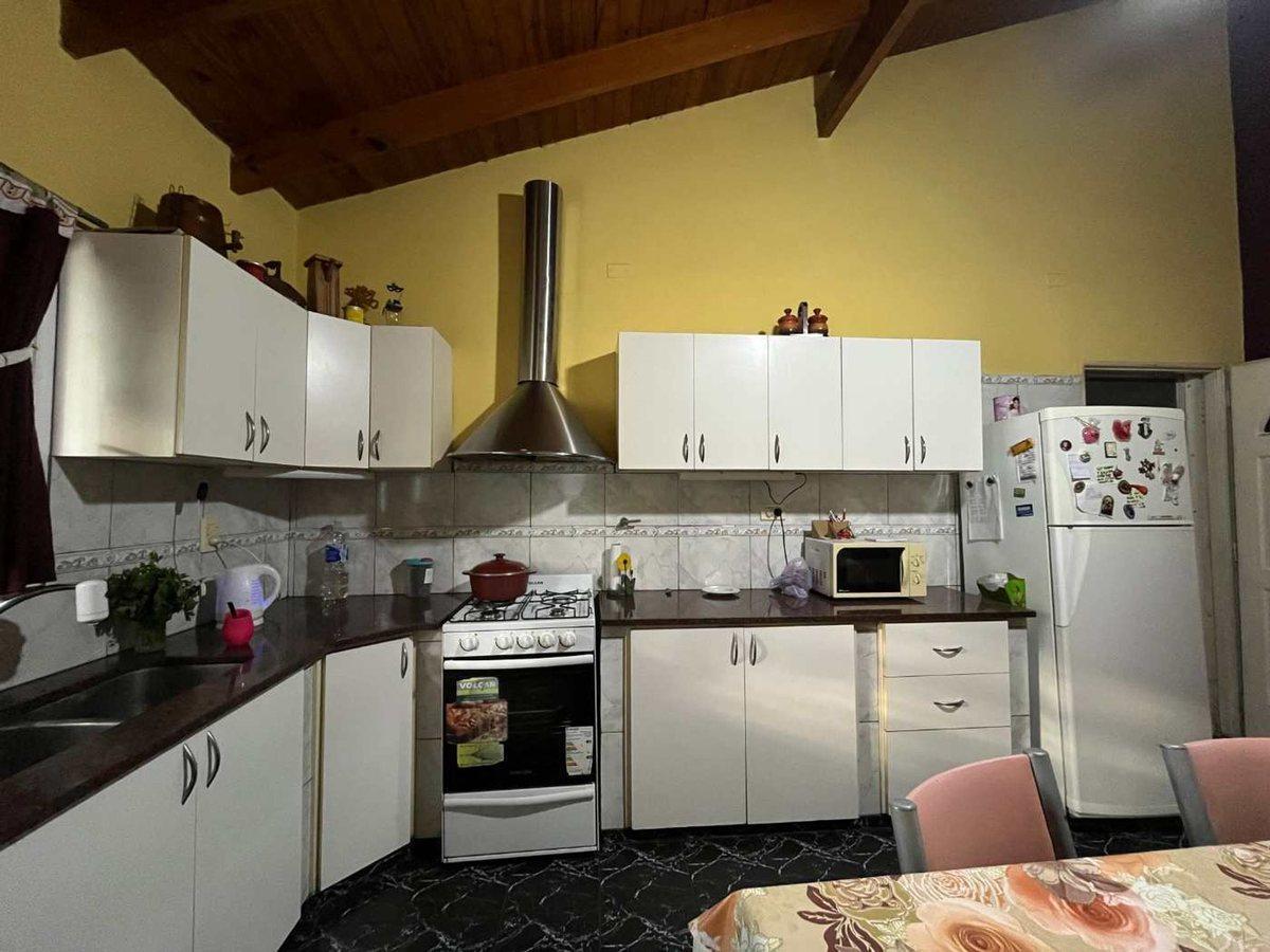Foto de VENTA CASA 4 AMBIENTES MULTIFAMILIAR JOSE C PAZ, imagen 3