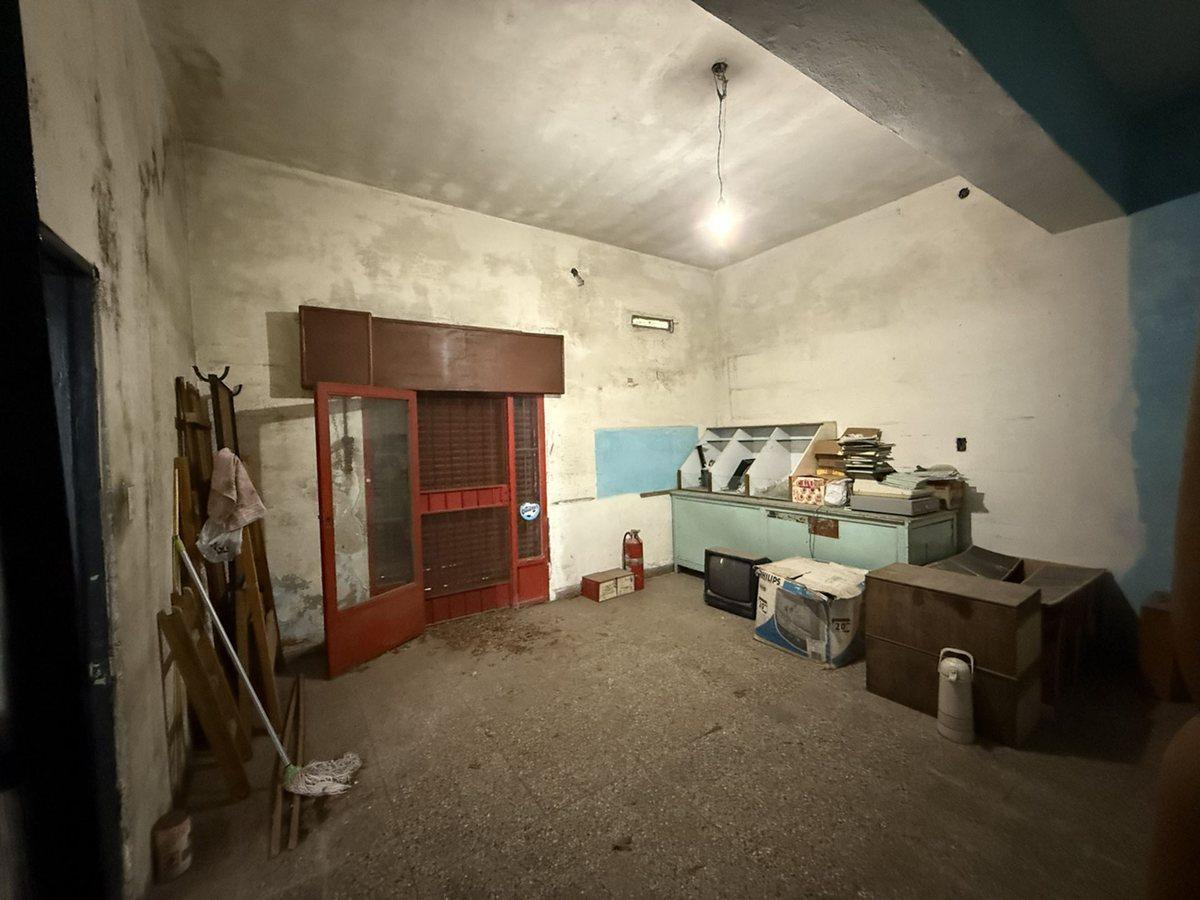 Foto de VENTA CASA CON LOCAL PARQUE GARAJE VILLA DE MAYO, imagen 1
