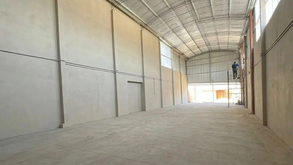 Foto de DEPOSITO EN VENTA A ESTRENAR DE 400m2 - CIUDADELA, imagen 2