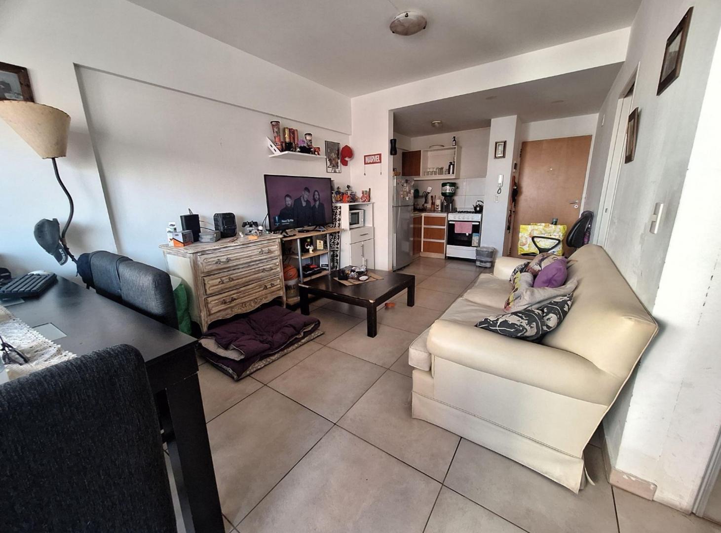 Foto de VENTA 1 1/2 AMBIENTE CON COCHERA VILLA URQUIZA, imagen 1