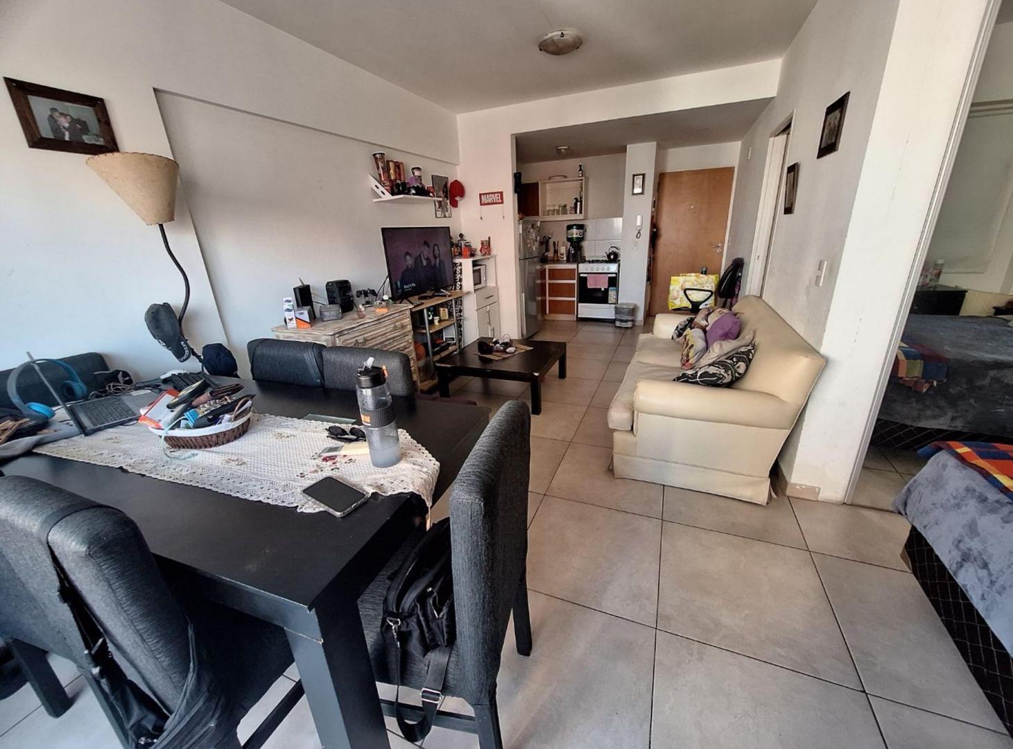 Foto de VENTA 1 1/2 AMBIENTE CON COCHERA VILLA URQUIZA, imagen 2