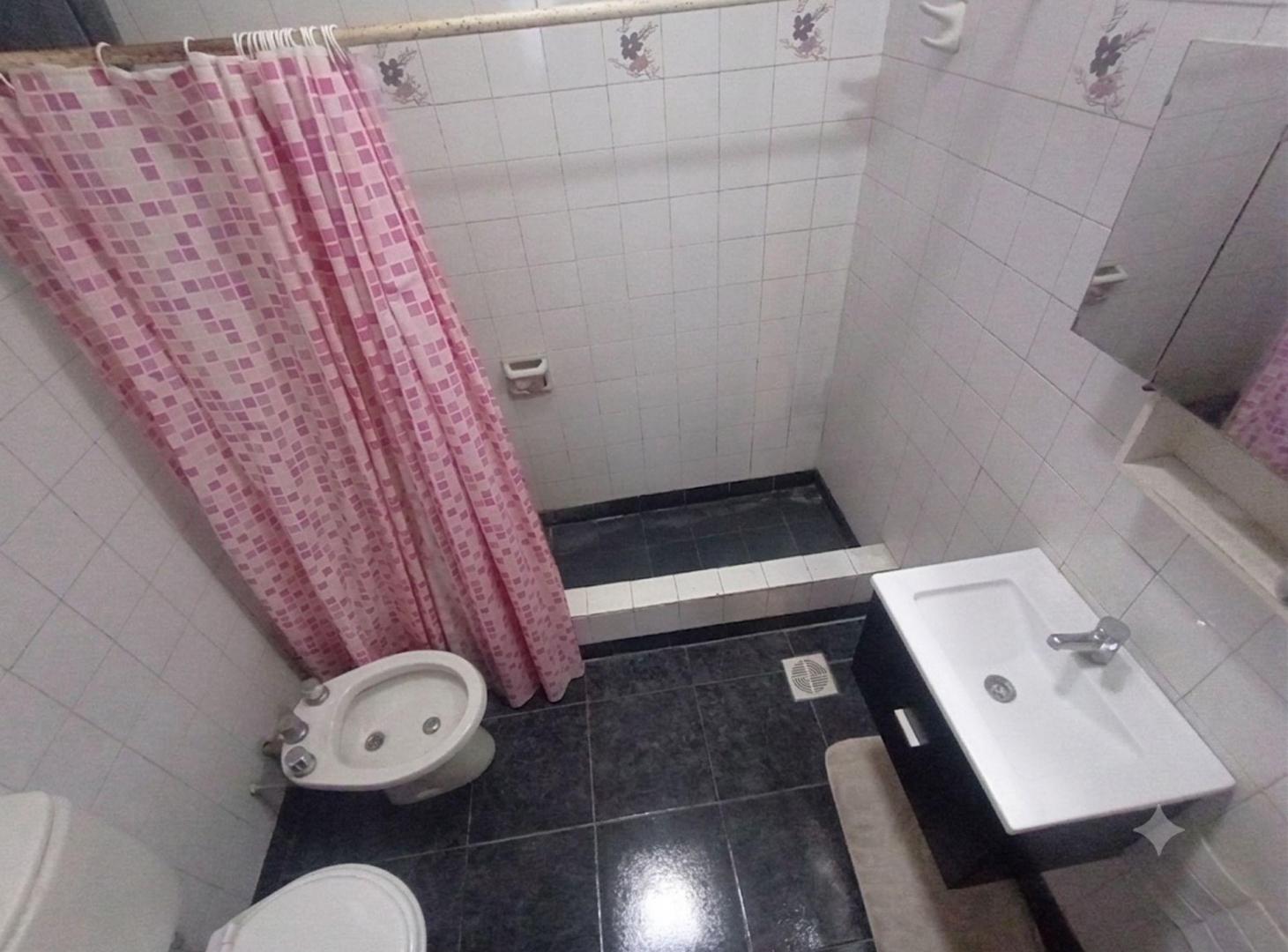 Foto de VENTA CASA 3 AMB PATIO JARDIN GARAGE SAN MIGUEL, imagen 4