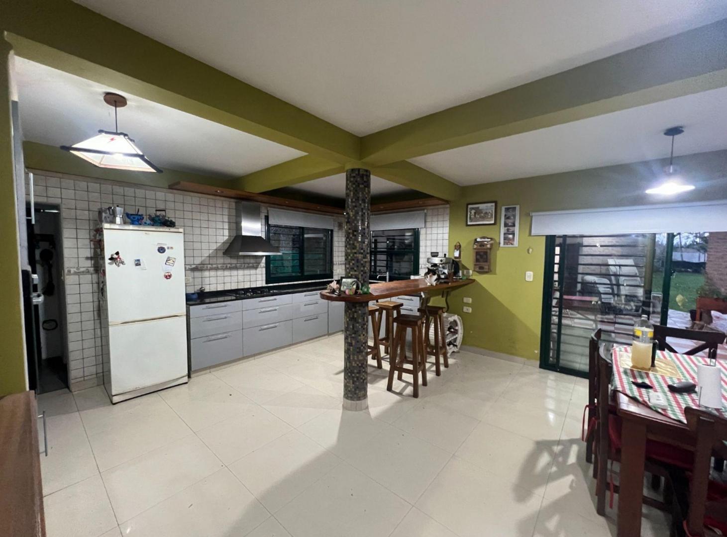 Foto de VENTA CASA 4 AMBIENTES DE VICENZO GRANDE PIÑAR, imagen 2