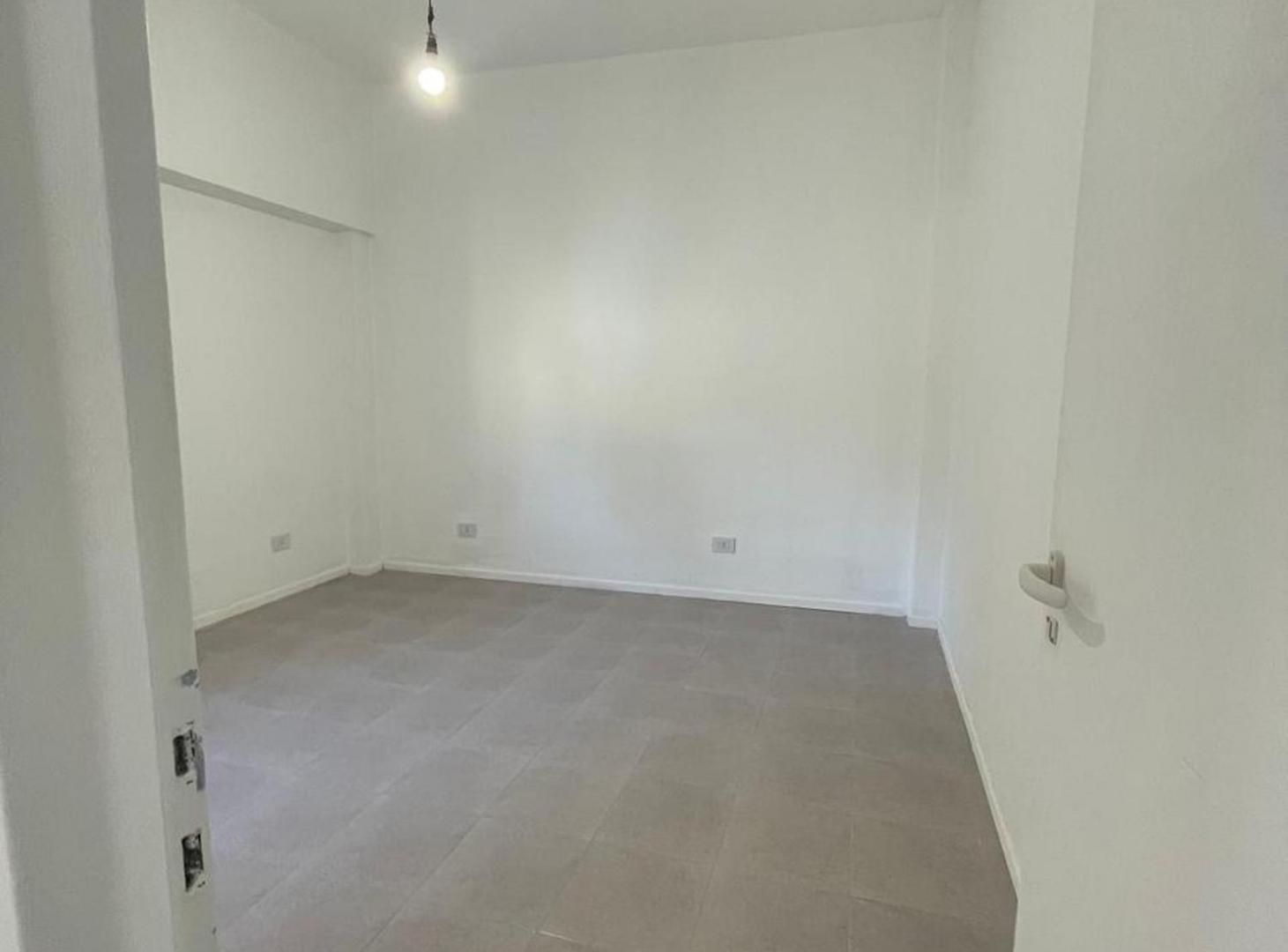 Foto de VENTA PH 2 AMBIENTES CON PARQUE HURLINGHAM, imagen 2