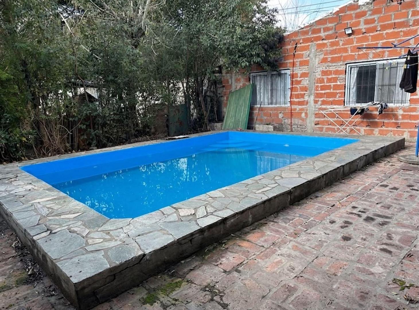 Foto de Venta Casa con pileta 3 amb. Jose C Paz, imagen 4