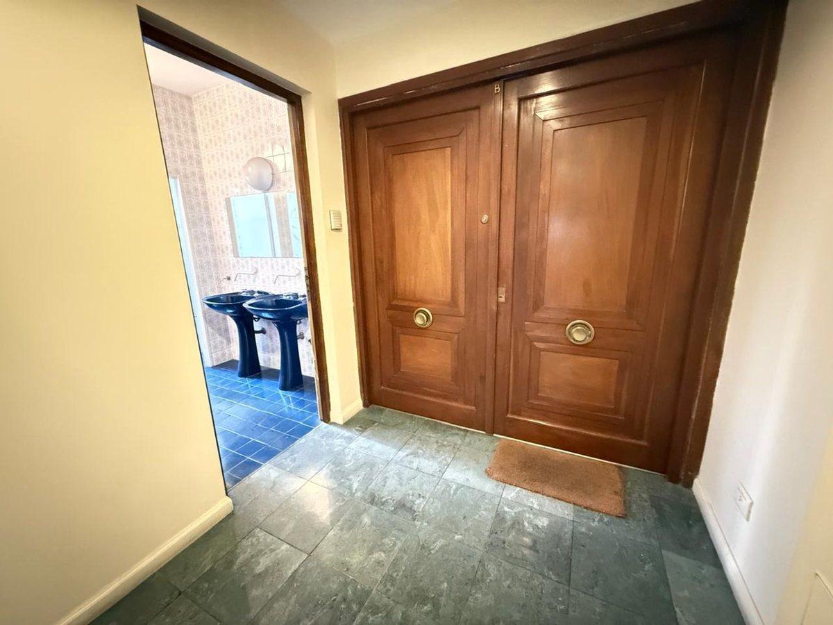 Foto de VENTA OFICINA 89M2 EN SAN NICOLAS, imagen 4