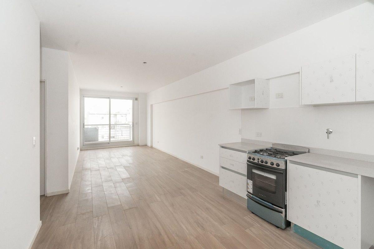Foto de VENTA DEPARTAMENTO 3 AMBIENTES EN SUITE BALCON, imagen 3