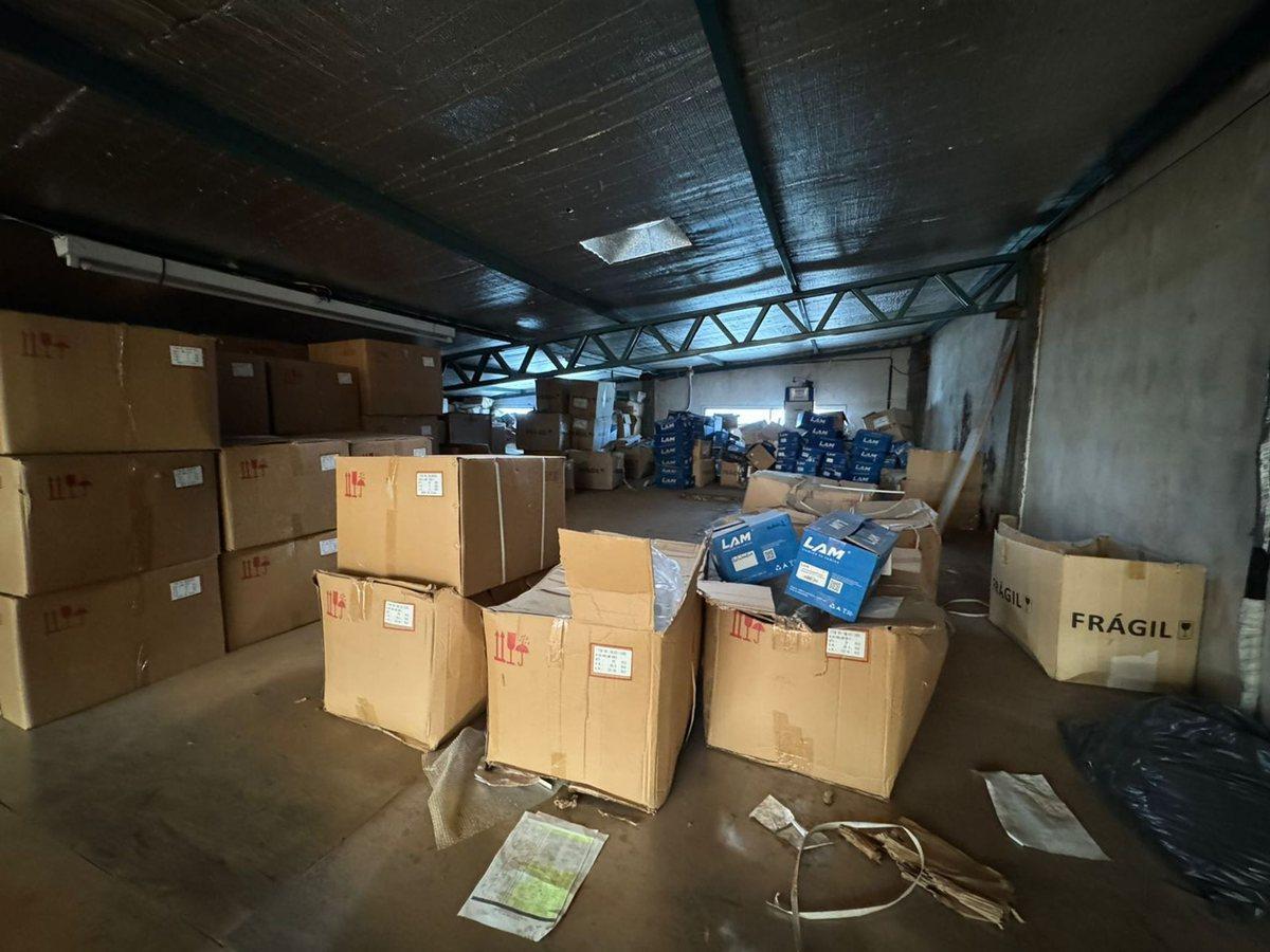 Foto de VENTA DEPOSITO GALPÓN CON VESTUARIOS ITUZAINGO, imagen 3