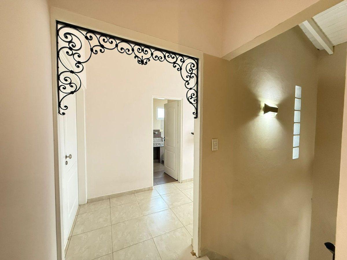 Foto de CASA 5 AMBIENTES VENTA JOSÉ C. PAZ CENTRO, imagen 5