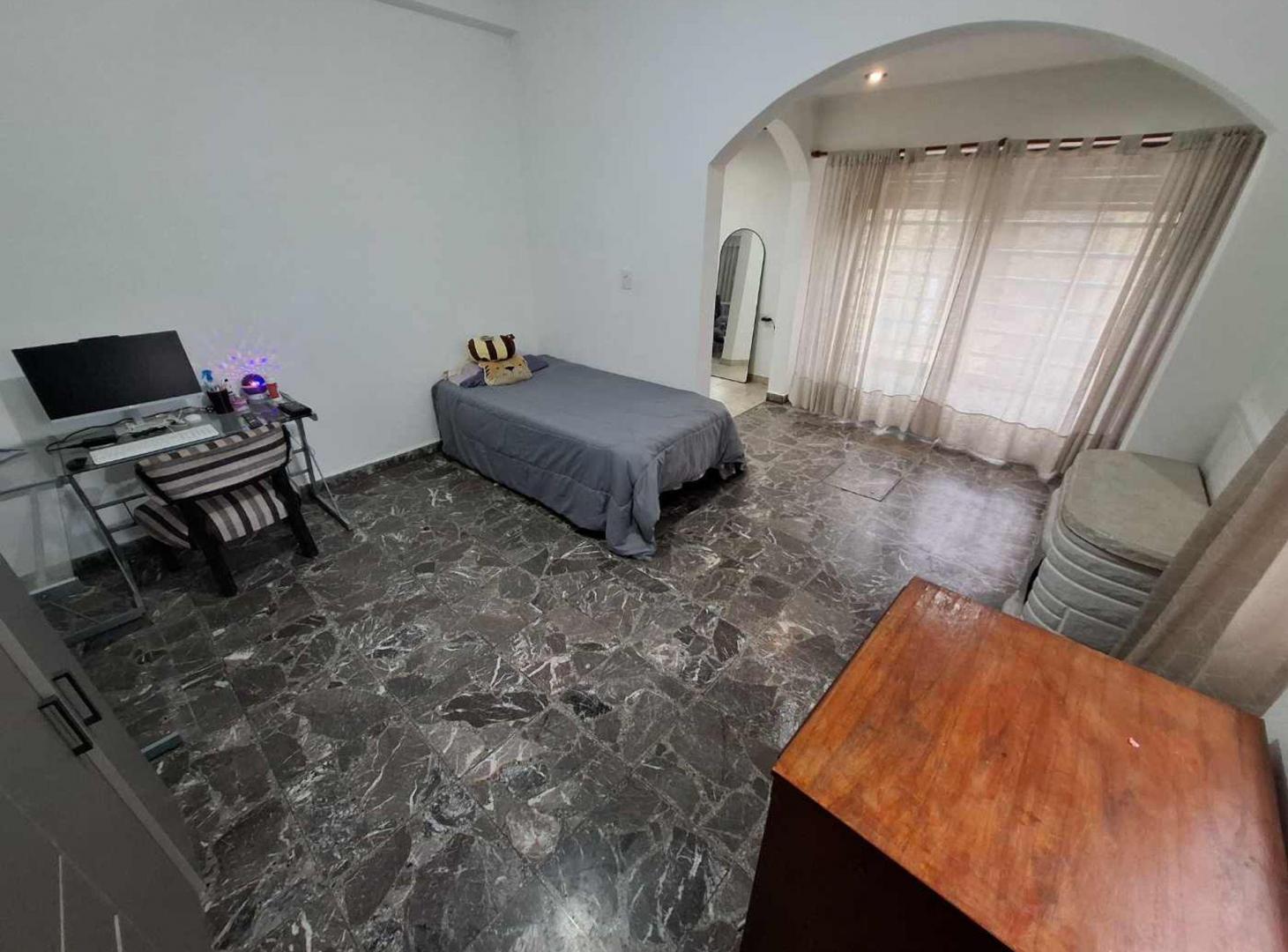 Foto de VENTA CASA 3 AMB J C PAZ APTO CRÉDITO + CASA A REF, imagen 1
