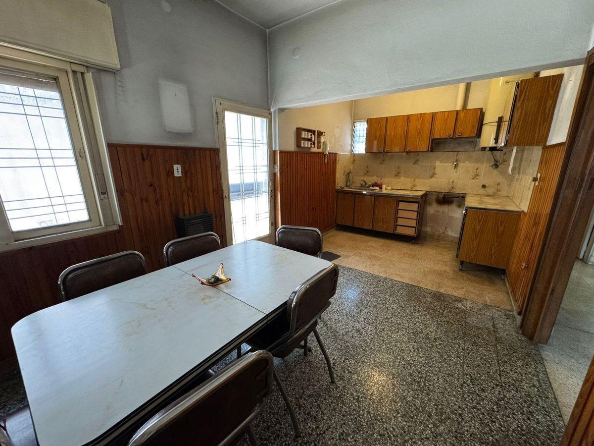 Foto de VENTA PROPIEDAD 3 AMB CON PATIO APTO CREDITO MERLO, imagen 4