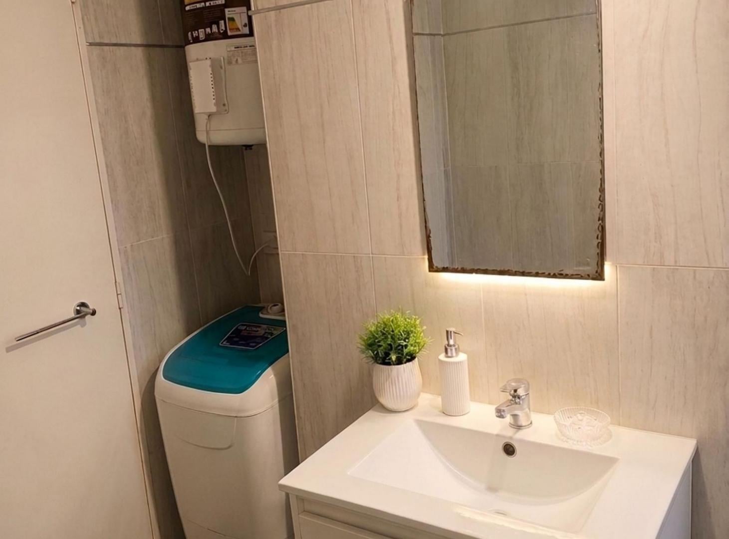 Foto de VENTA DEPARTAMENTO 2 AMB COCHERA ALMAGRO, imagen 4