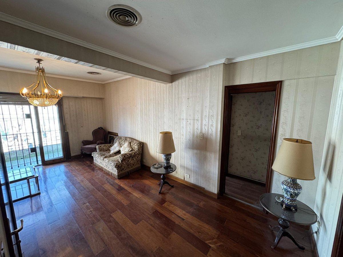 Foto de VENTA PH 3 AMB C/ ASENSOR AVELLANEDA, imagen 3