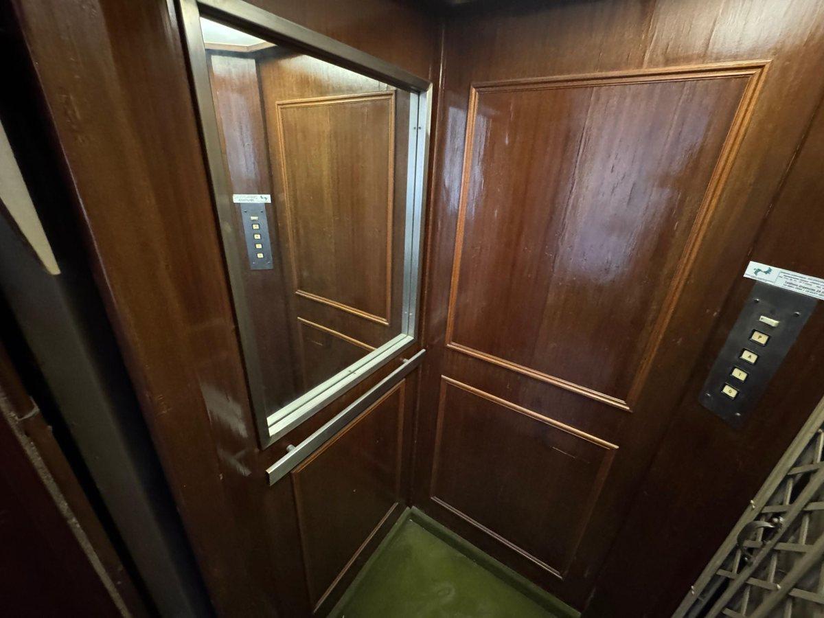 Foto de VENTA PH 3 AMB C/ ASENSOR AVELLANEDA, imagen 2