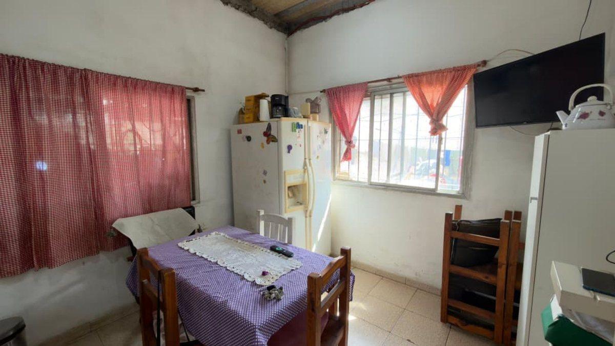 Foto de VENTA CASA 5 AMBIENTES EN SAN MIGUEL, imagen 1