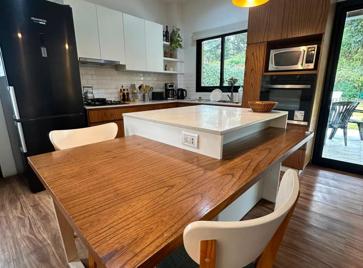 Foto de CASA 5 AMB. CON PILETA EN CONDOMINIO PARQUE LELOIR, imagen 4