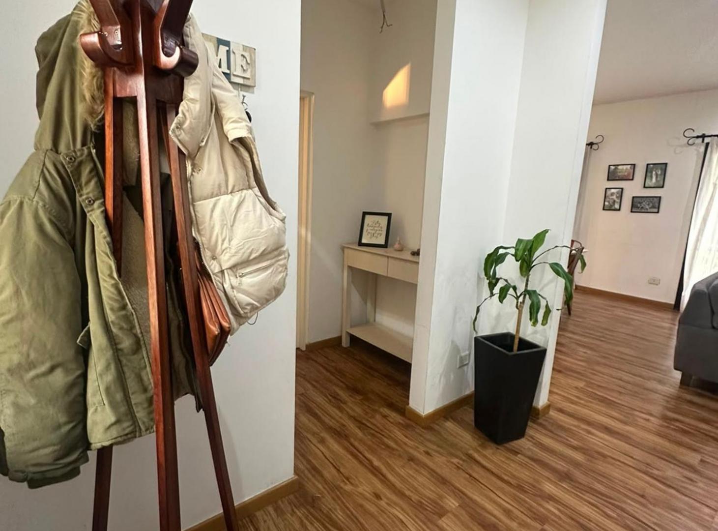 Foto de CASA 5 AMB. CON PILETA EN CONDOMINIO PARQUE LELOIR, imagen 3