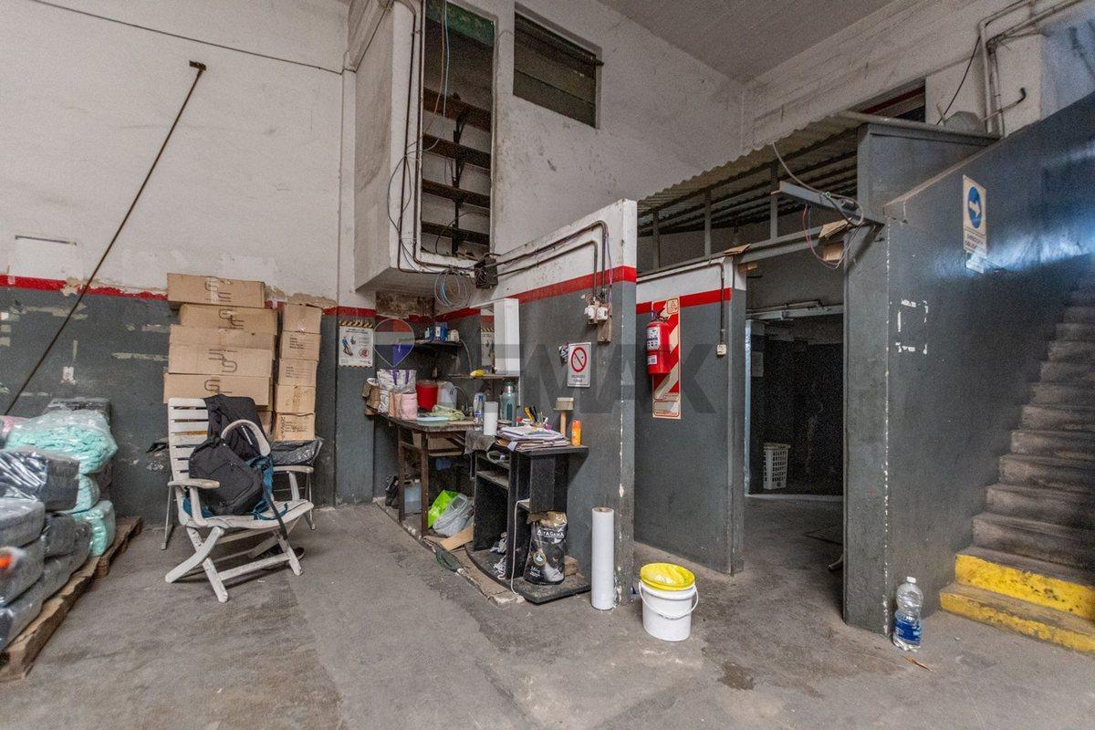 Foto de Venta Galpón + PH + Local en Villa Soldati, imagen 1