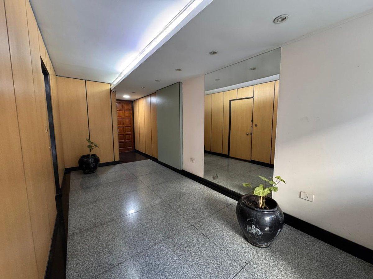 Foto de VENTA DEPARTAMENTO 4 AMB BALCON AVELLANEDA PERMUTA, imagen 2