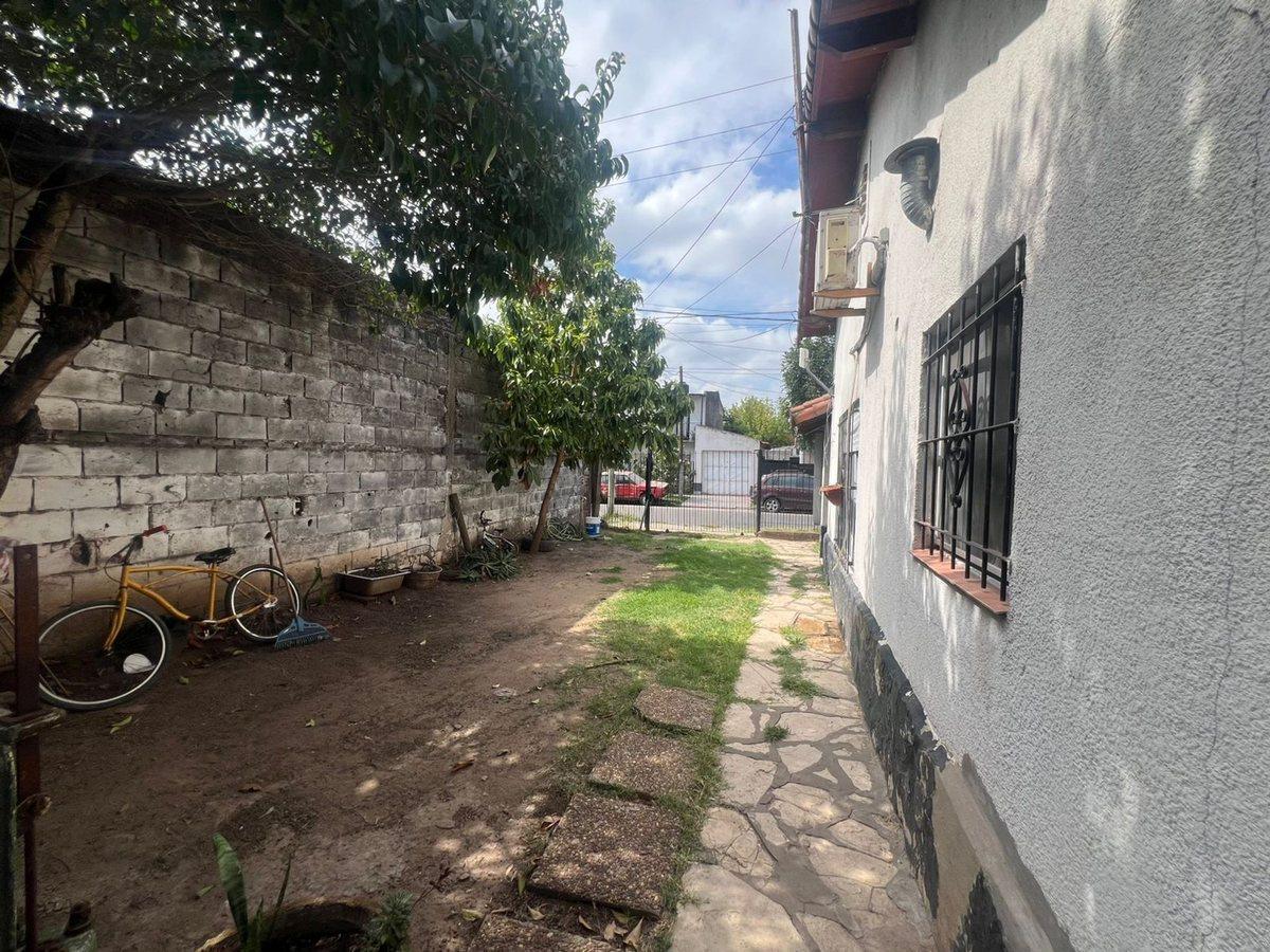 Foto de VENTA CASA 3 AMB + DTO 2 AMB + MONO EN SAN MIGUEL, imagen 4