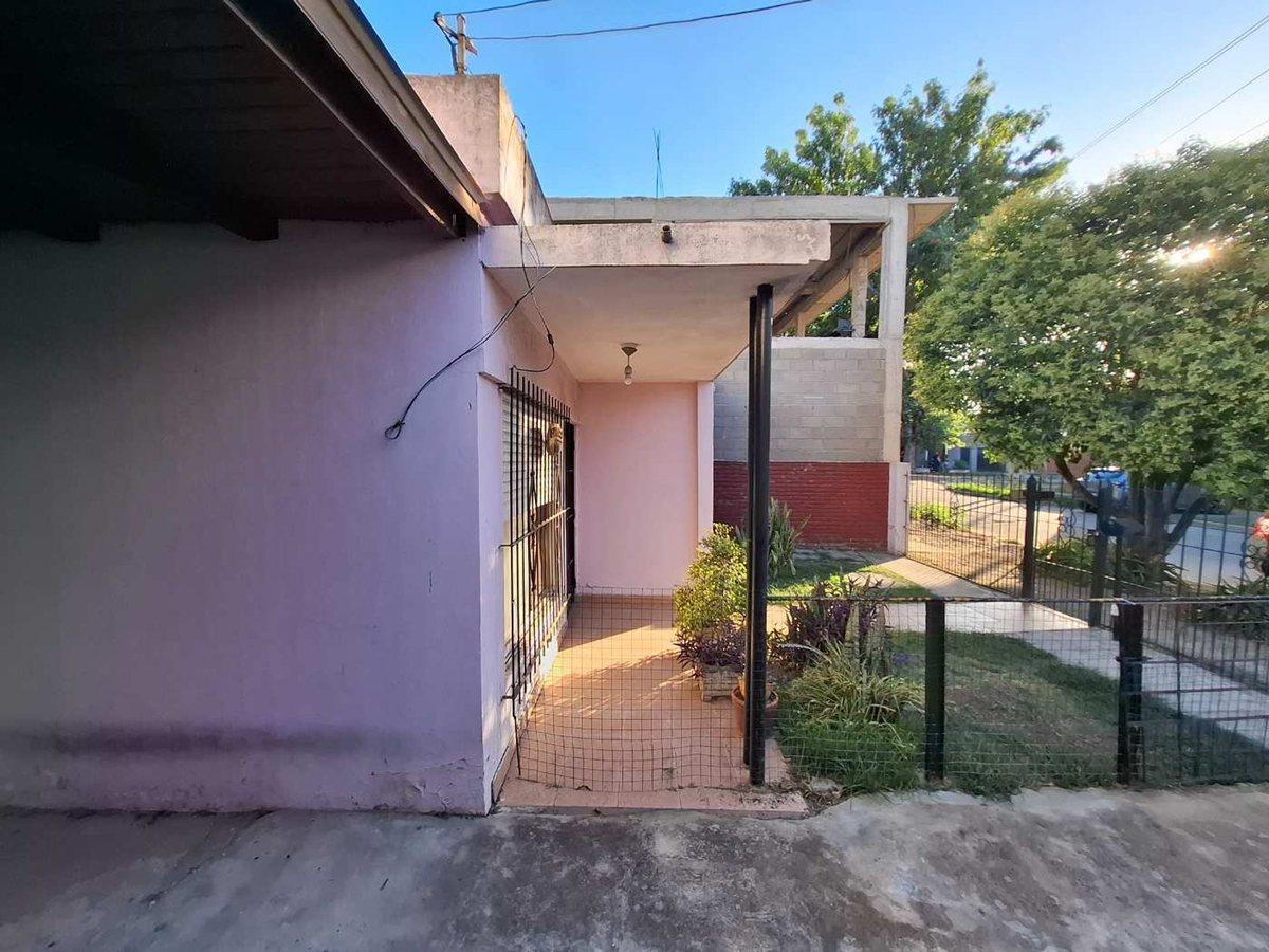 Foto de VENTA CASA 3 AMBIENTES COCHERA MAS DEPARTAMENTO, imagen 4