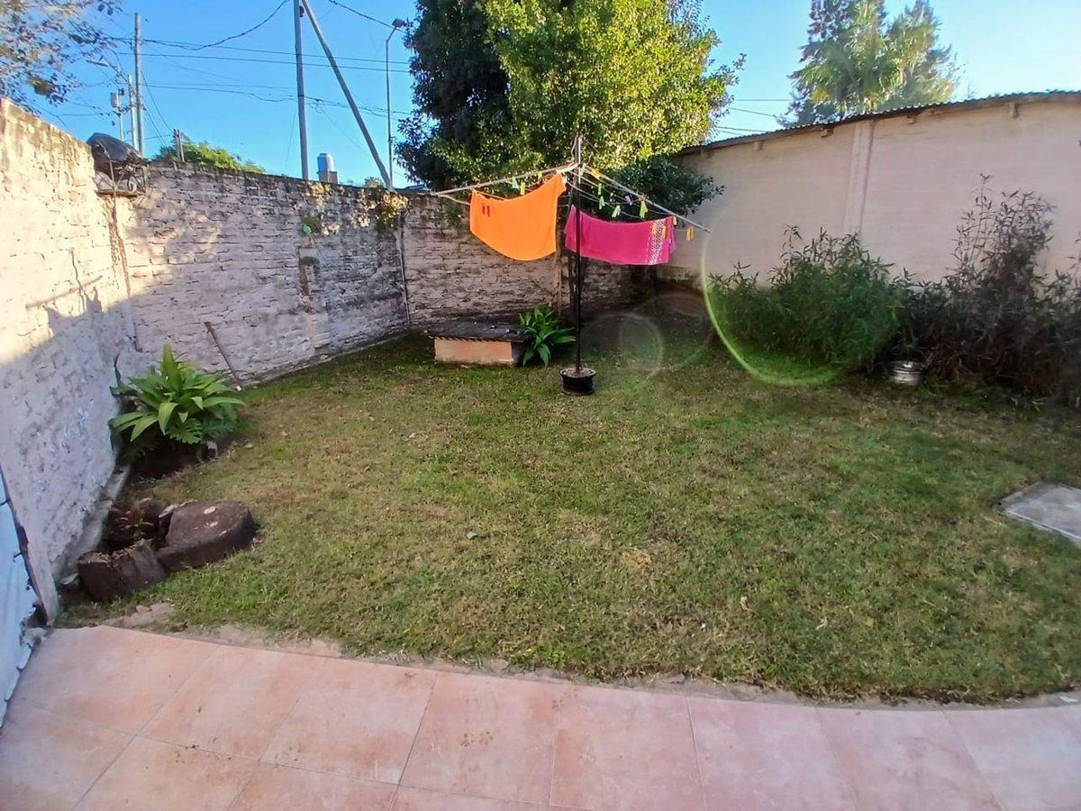 Foto de VENTA CASA 2 AMB CON PARQUE Y LOCAL POLVORINES, imagen 5