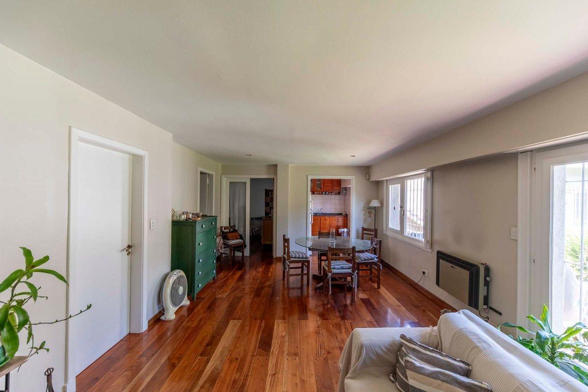 Foto de VENTA CASA HURLINGHAM 4 DORM GRAN LOTE B. INGLES, imagen 4