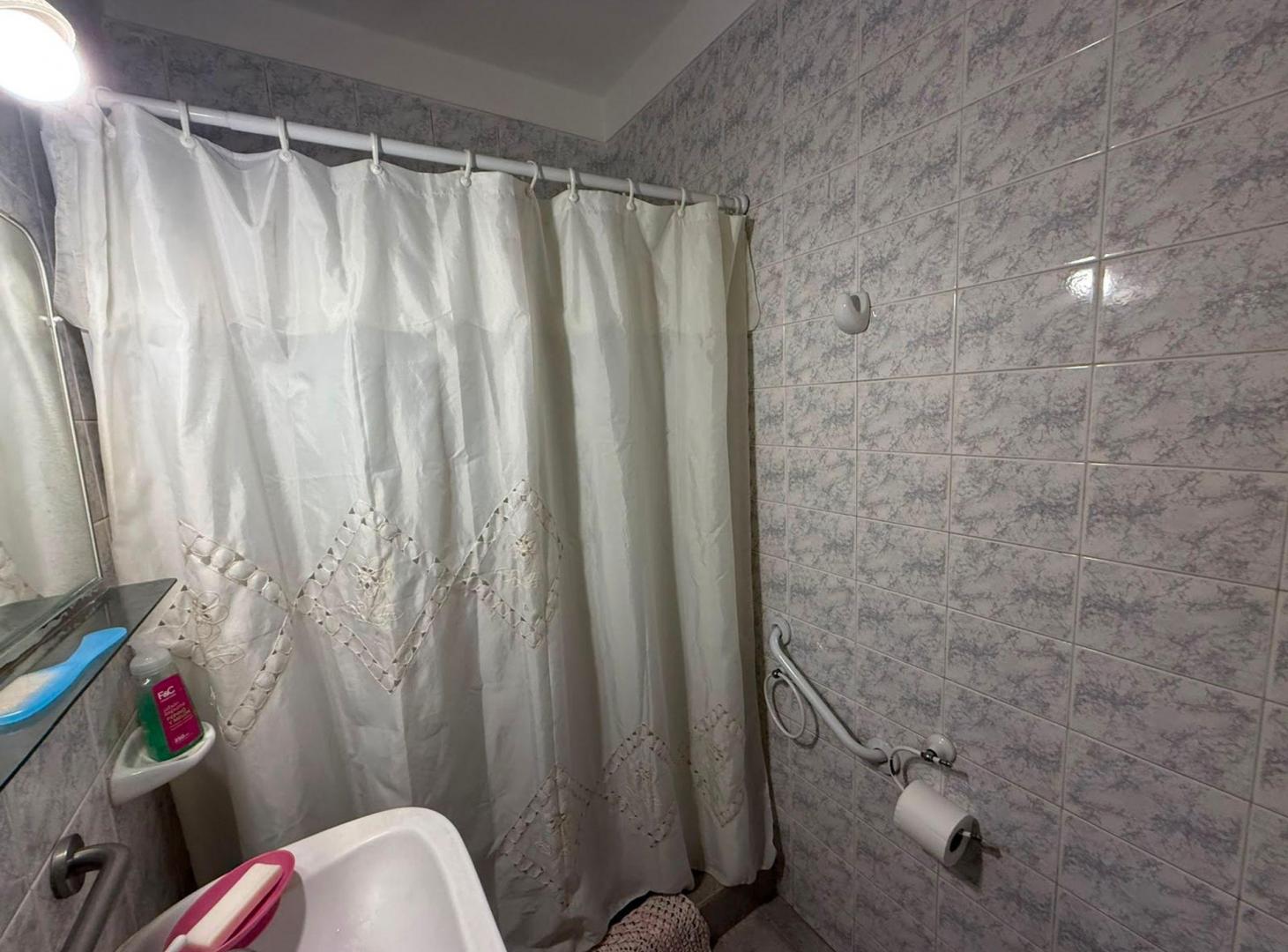 Foto de VENTA CASA 4 AMB PILETA/QUINCHO ROBLES DEL MONARCA, imagen 5