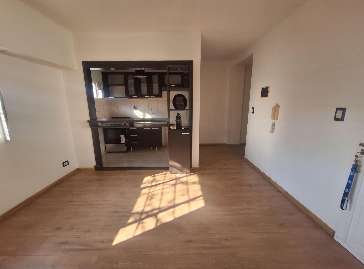 Foto de Venta PH 2 ambientes Villa Pueyrredon, imagen 3