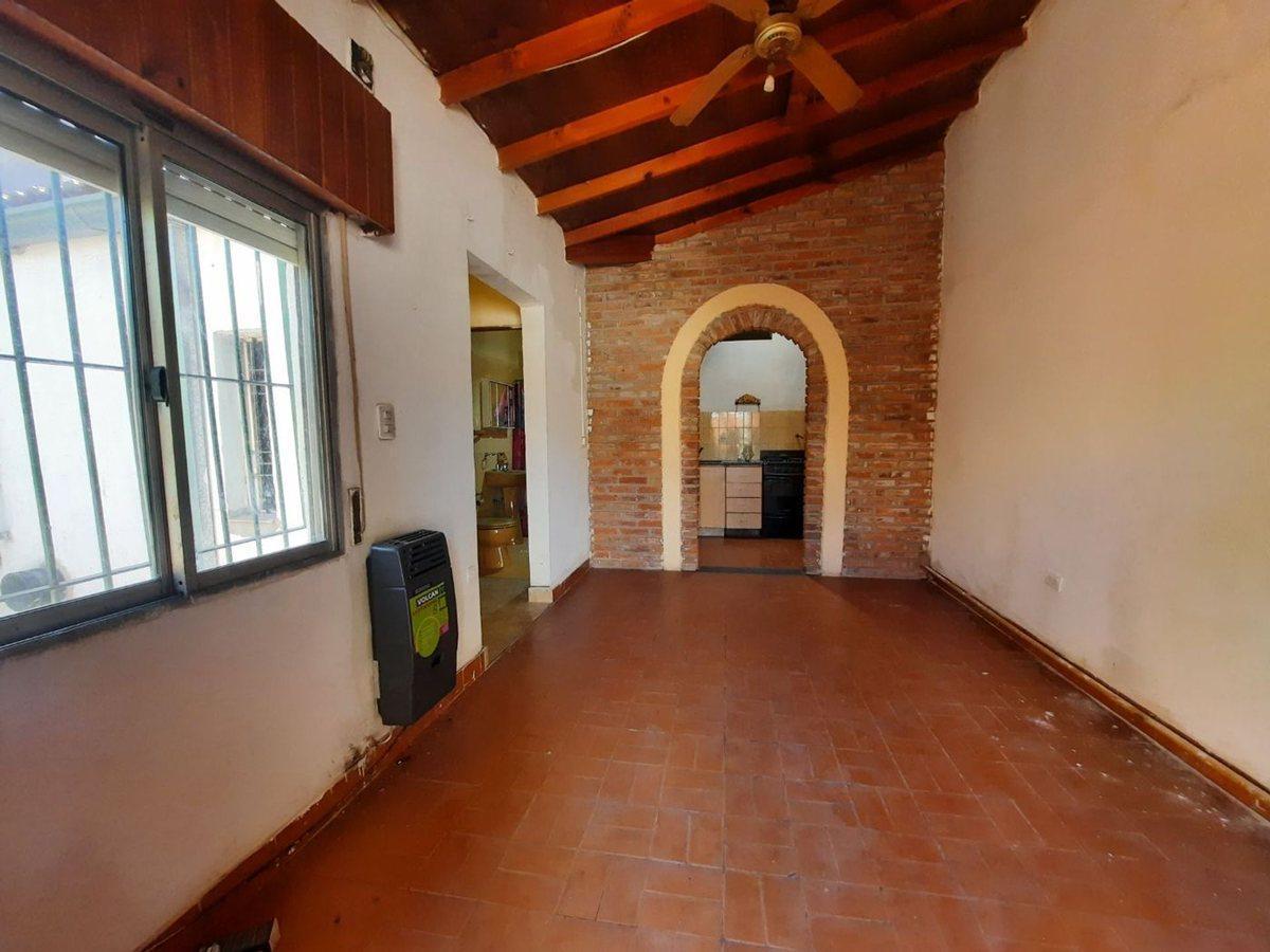 Foto de Venta PH al fondo 3 ambientes A Modernizar, imagen 1