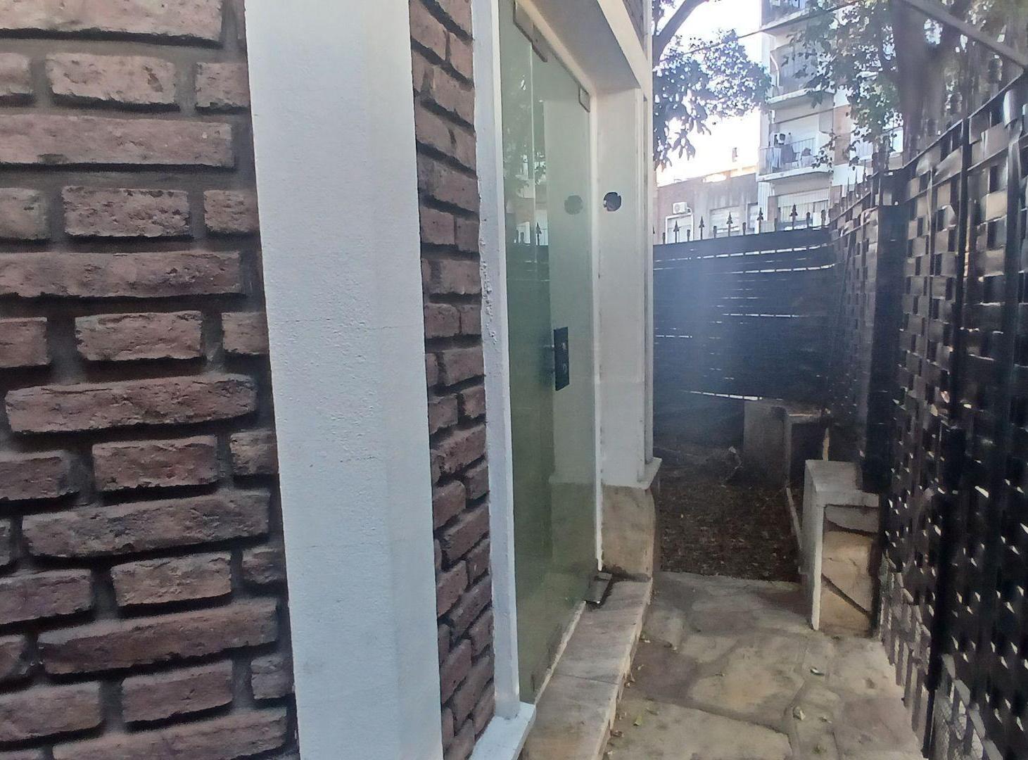 Foto de VENTA BLOQUE DEPARTAMENTO CASA OFICINA LINIERS, imagen 3