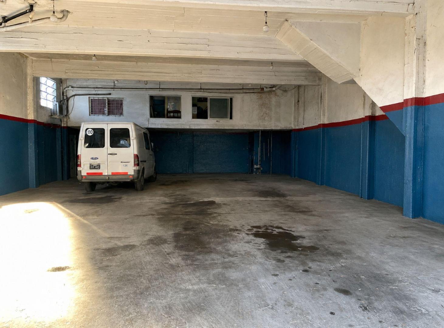 Foto de GALPÓN + CASA 5AMB POTENCIAL COMERCIAL TORCUATO, imagen 2