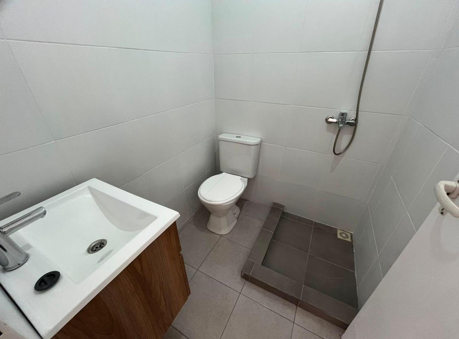 Foto de VENTA PH 2 AMBIENTES WILLIAM MORRIS-HURLIGHAM, imagen 3