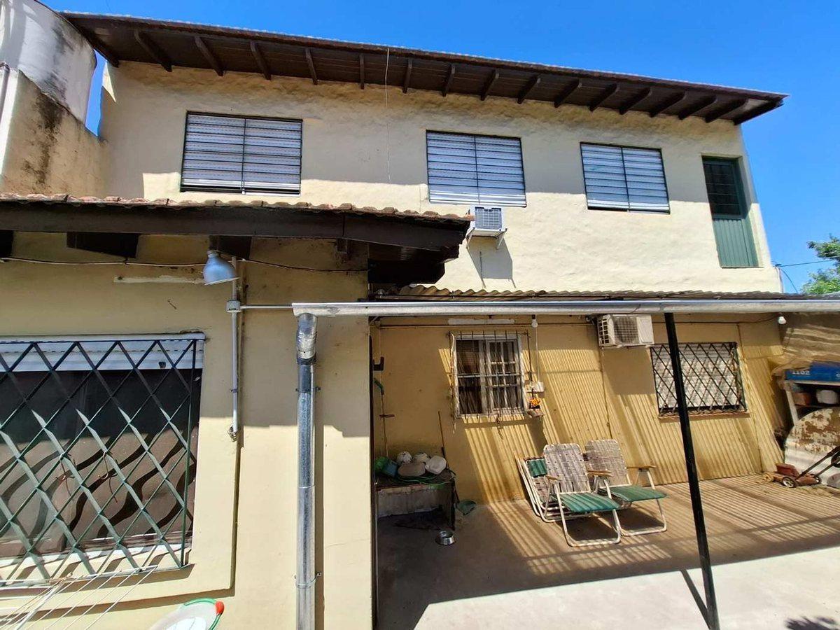 Foto de VENTA PH MUÑIZ 3 AMBIENTES PATIO + DEPTO COMPLETO, imagen 1