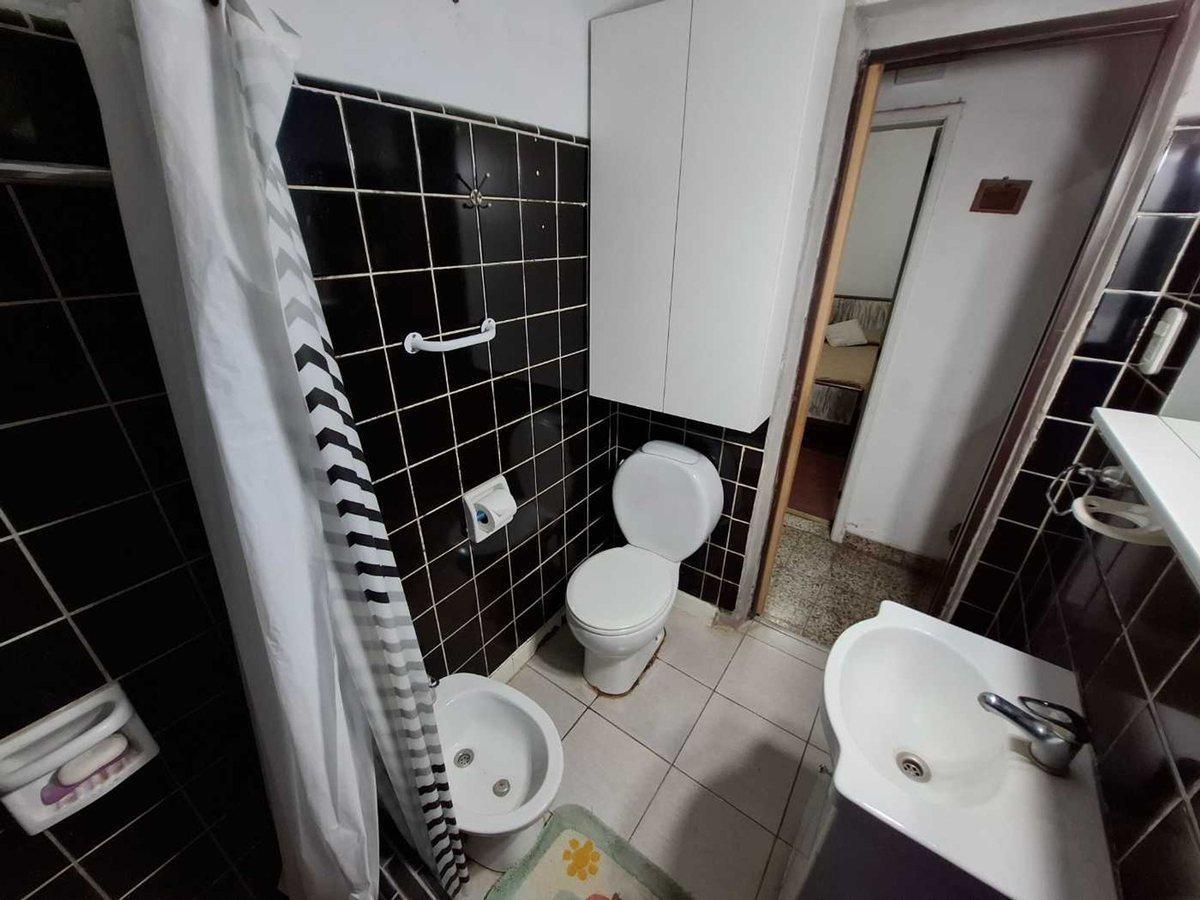 Foto de VENTA PH MUÑIZ 3 AMBIENTES PATIO + DEPTO COMPLETO, imagen 5