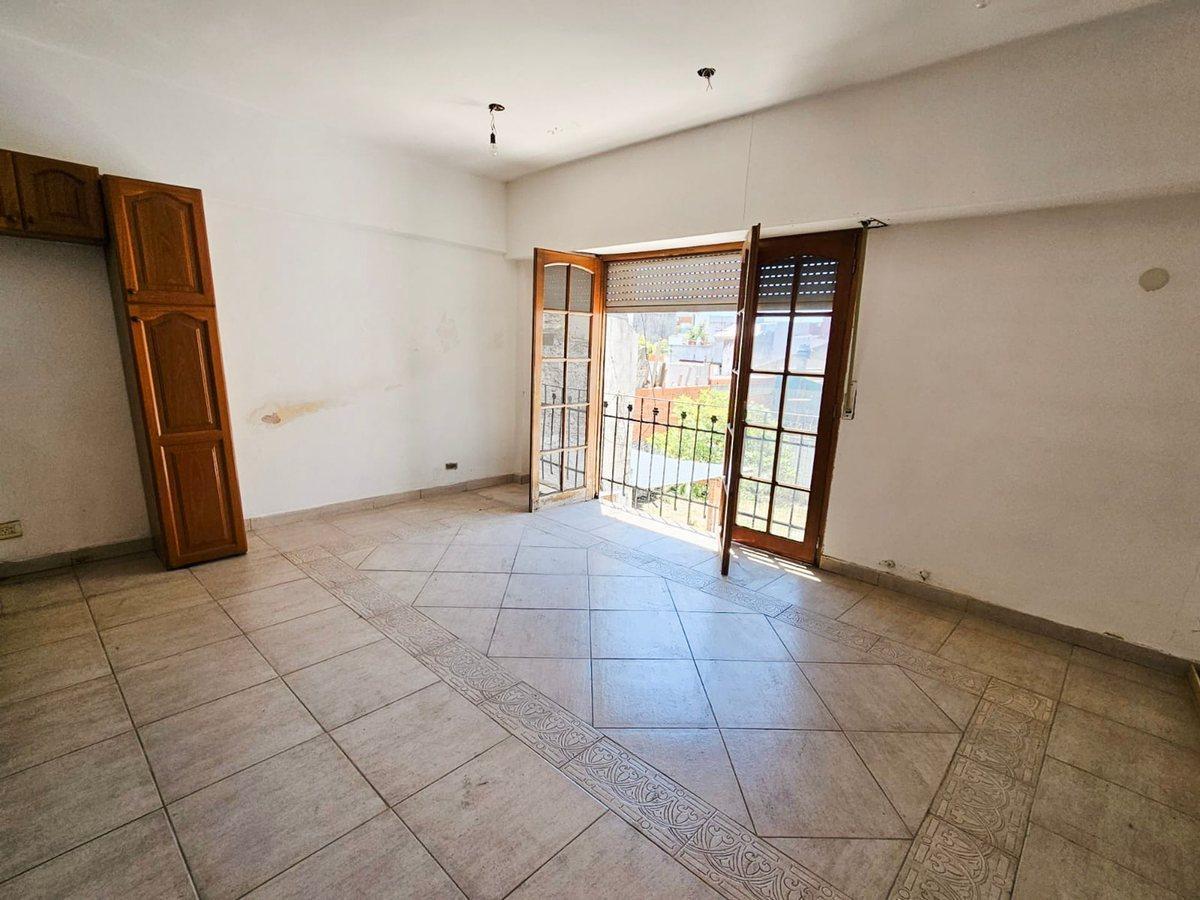 Foto de VENTA DEPARTAMENTO 3 AMBIENTES LA TABLADA, imagen 5