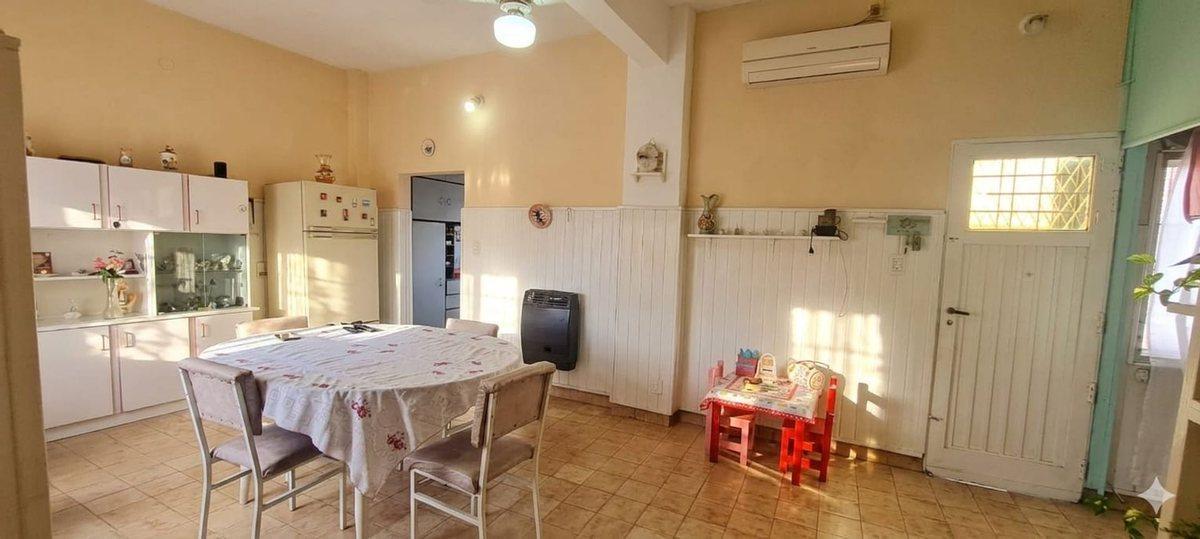 Foto de VENTA PH 3 AMBIENTES QUINCHO COMPLETO LAFERRERE, imagen 1