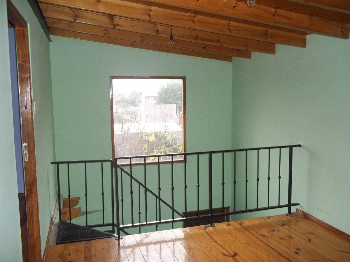 Foto de VENTA CASA 4 AMBIENTES CON LOCAL JOSE L. SUAREZ, imagen 4