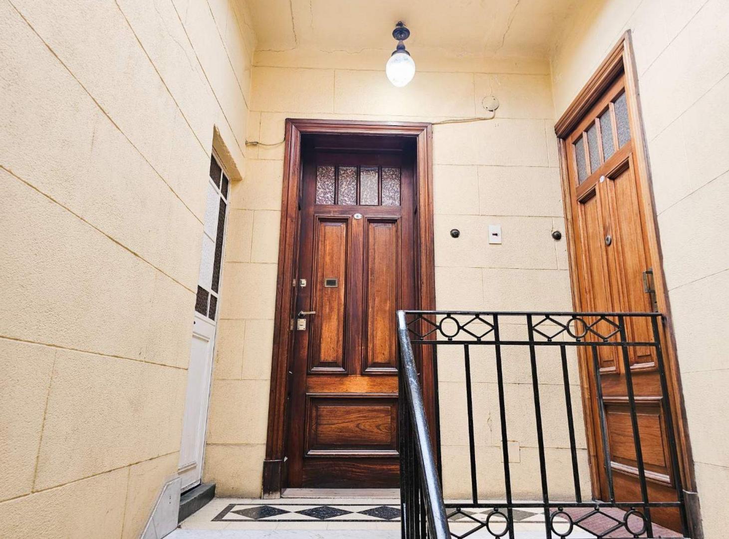 Foto de VENTA DEPARTAMENTO UN AMBIENTE MONTSERRAT, imagen 1