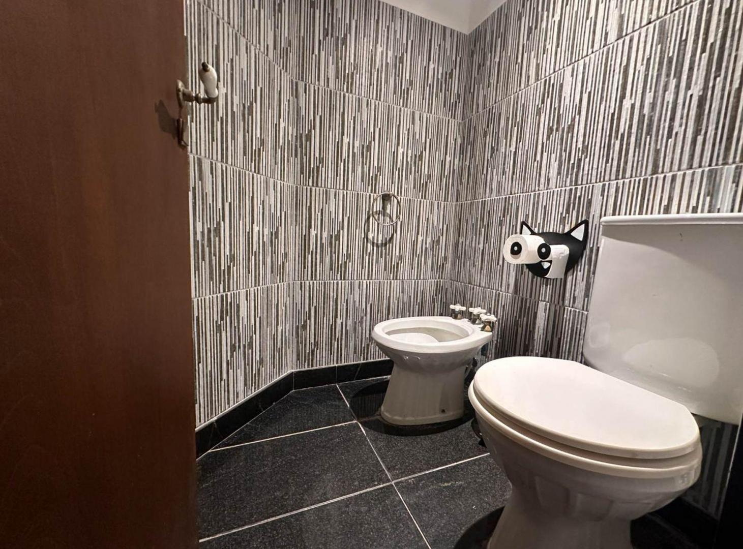Foto de VENTA CASA 6 AMB HURLINGHAM BARRIO INGLES, imagen 5