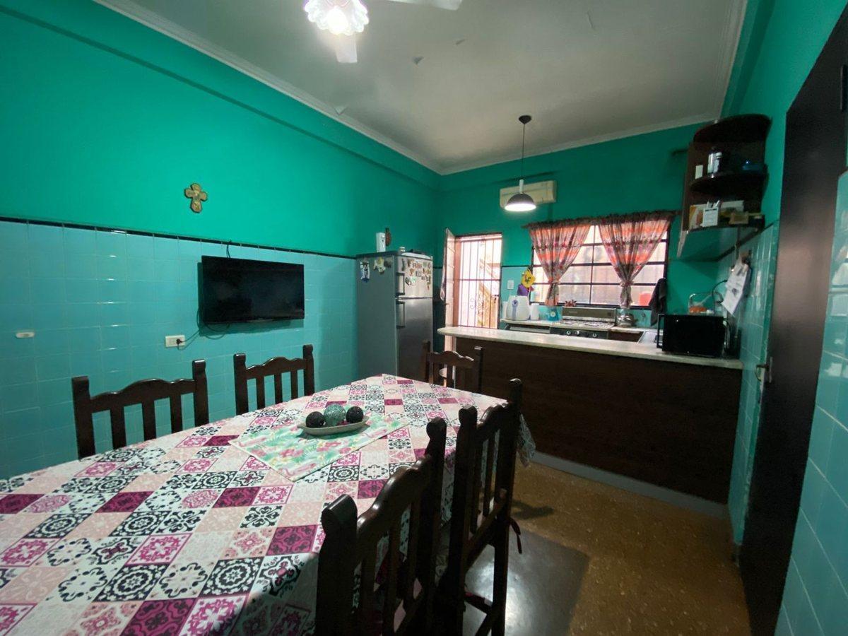 Foto de CASA PH 4 AMB. EN VENTA EN MORON TERRAZA PATIO, imagen 2