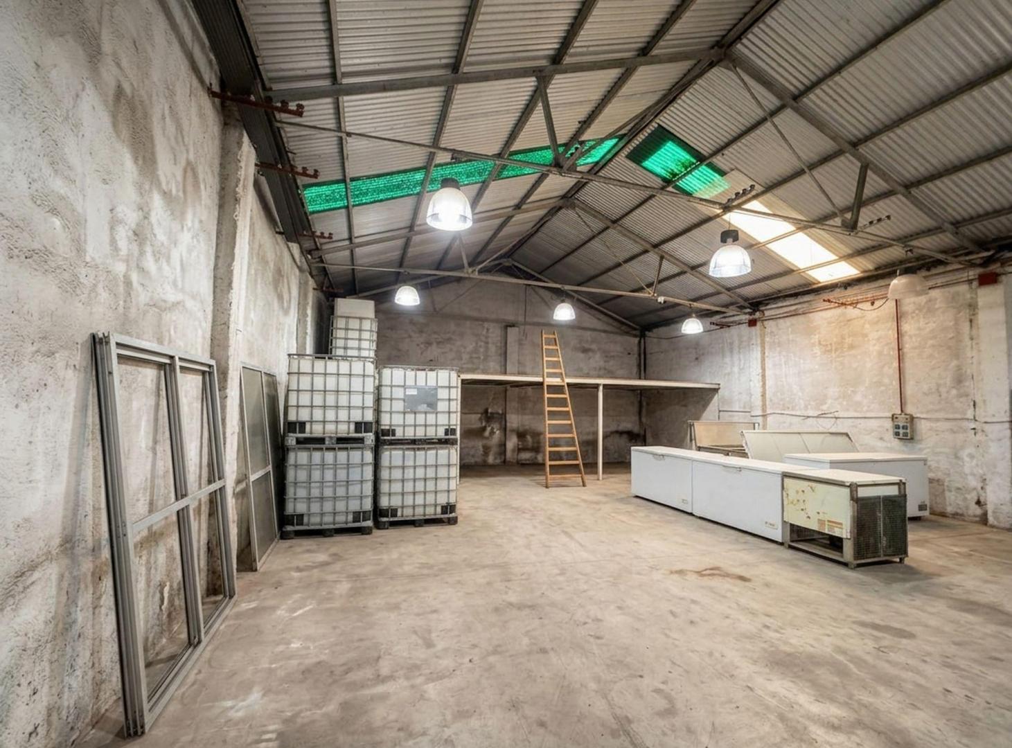 Foto de Venta Galpón industrial con entrepiso 168m2 cubier, imagen 3