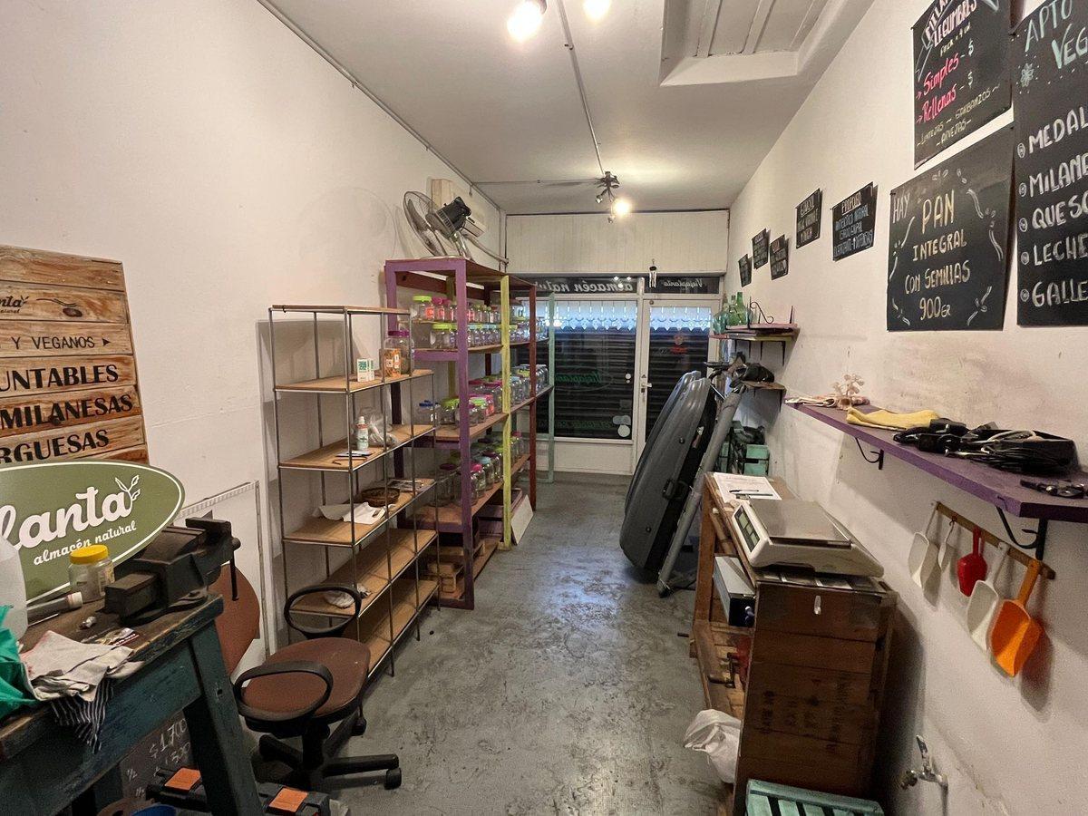 Foto de VENTA CASA 4 AMBIENTES AVELLANEDA, imagen 2