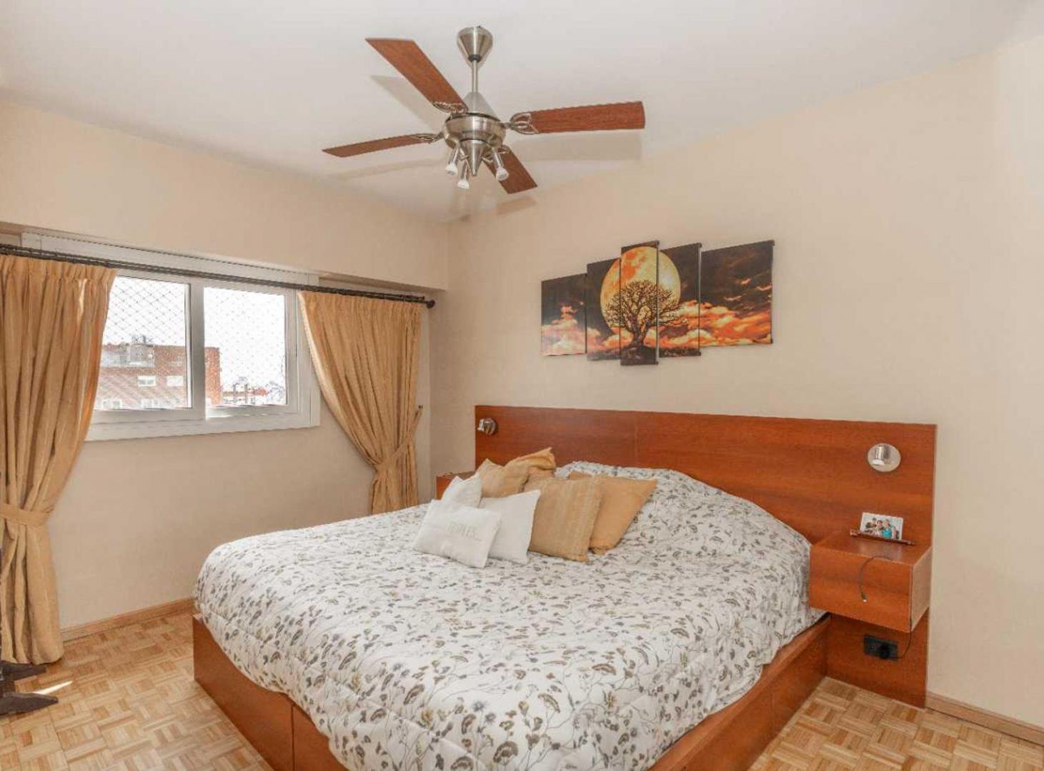 Foto de VENTA DEPARTAMENTO 4 AMBIENTES COCHERA LUMINOSO, imagen 1