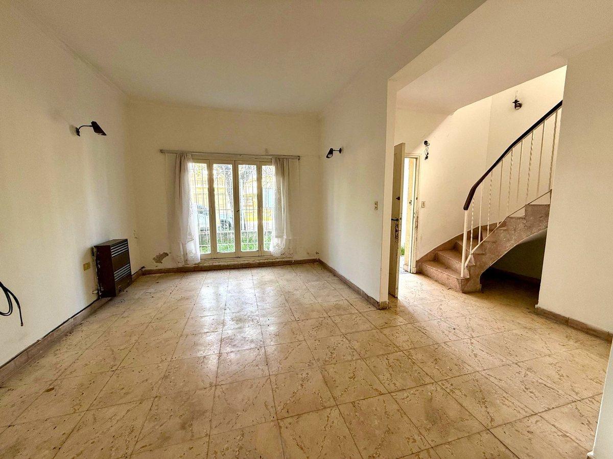 Foto de VENTA DE CASA 4 AMBIENTES APTA CREDITO, imagen 1